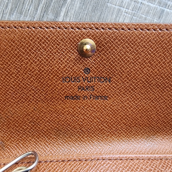 SALE Louis Vuitton Monogram 6 Ring Key Case - Picture 5 of 16